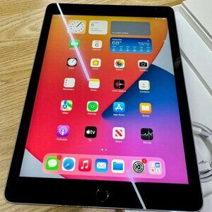 Apple iPad Air 2 – 128GB Wi-Fi With Box & Charger Like New Condition